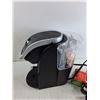Image 3 : Keurig 2.0 Coffee Machine, Coffee Filters, Accessories,  Powers On - Clean