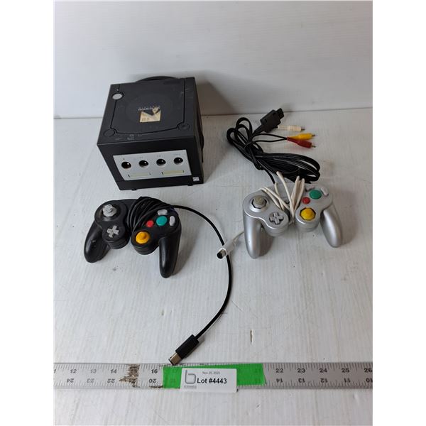 (2) Controllers & Nintendo Game Cube- Untested