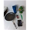Image 3 : Frying Pan, Blender Bottle, Mini Screwdriver, Misc.