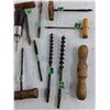 Image 5 : Vintage Hand Augers & Woodworking Tools Assortment