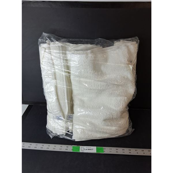 Blair Towel Set, Sealed