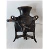 Image 3 : Black Cast Iron Vintage Coffee Grinder