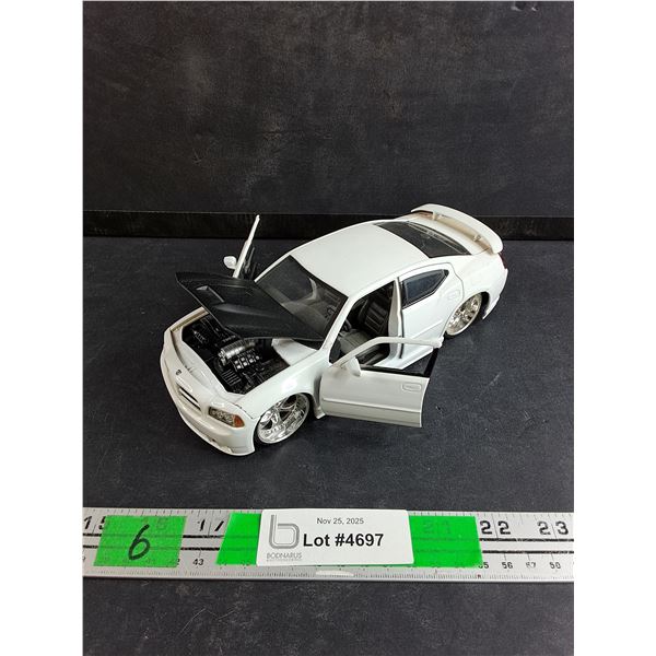 1:18 Scale Dodge Charger Hemi