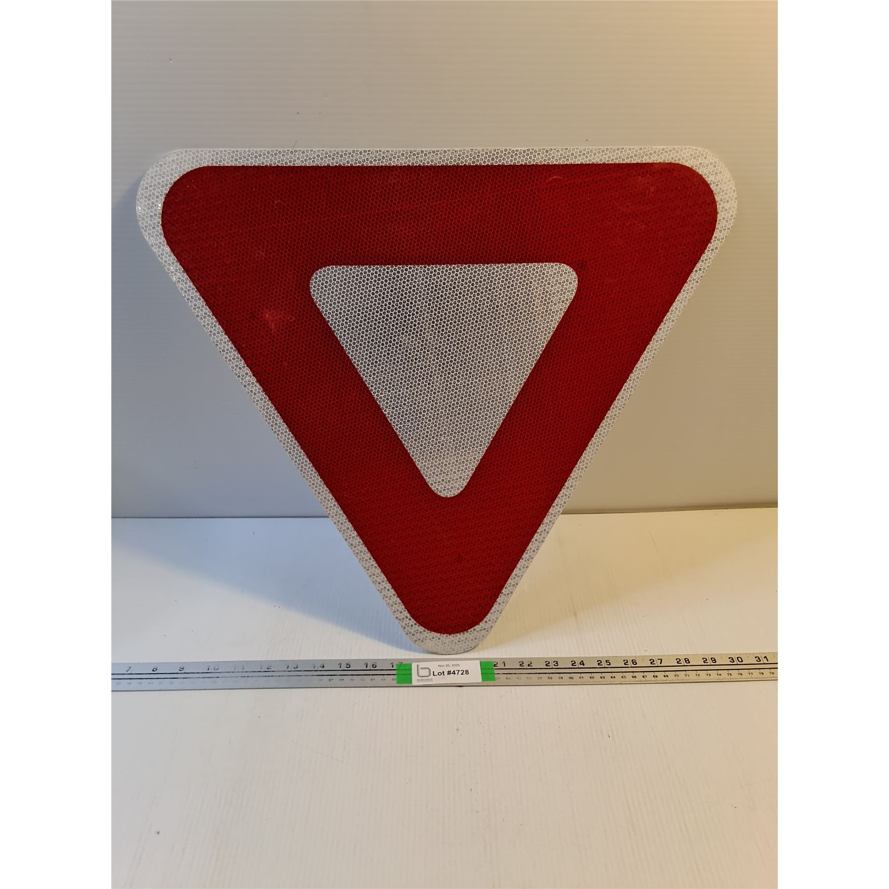 X20 Sign Metal Yield Sign-20