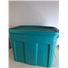 Image 3 : *Rubbermaid Bin (2) - Missing One Lid-Cannot Ship