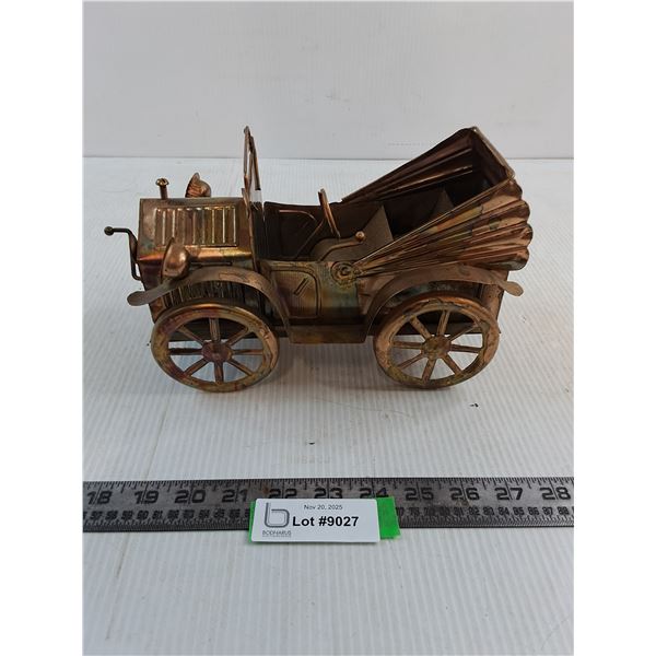 Tin Model-T Decor - 10x5x6"