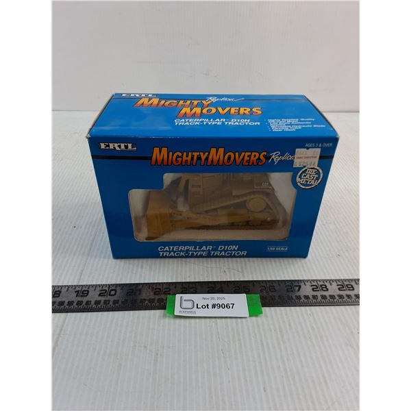 ERTL "Mighty Movers" In Box 1:50 Scale Caterpillar D10N Tractor