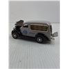 Image 3 : 1st In Box 1:34 Scale 1939 Chevrolet Canopy Express Van
