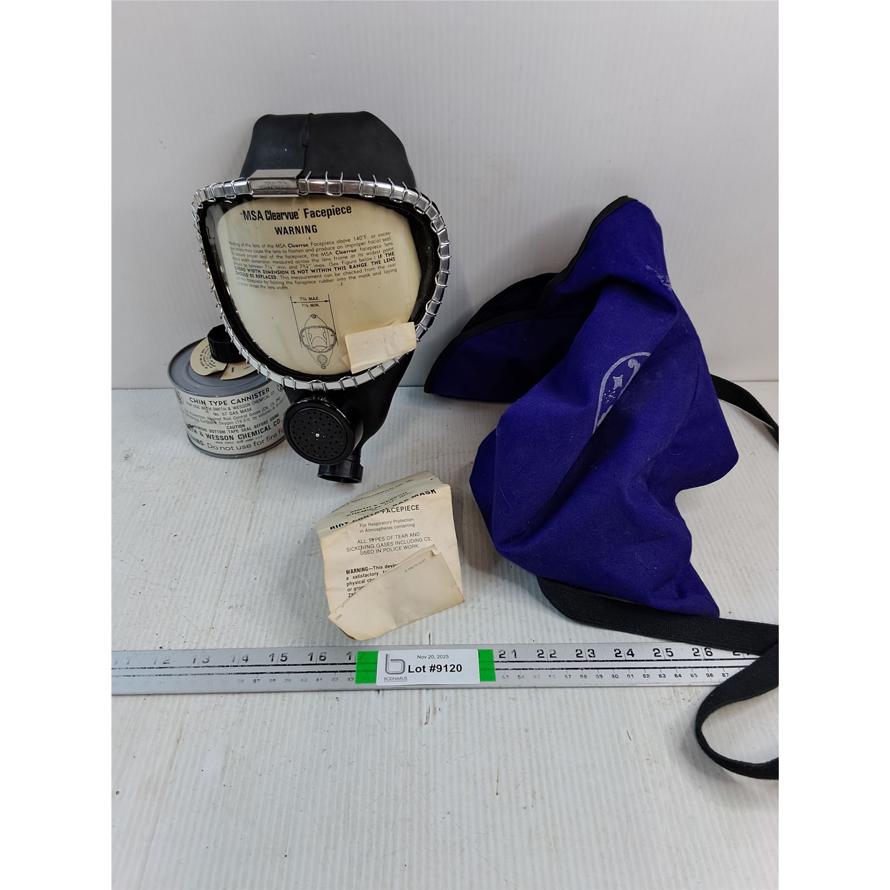 Smith and Wesson Riot Control Gas Mask - Bodnarus Auctioneering