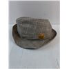 Image 4 : (5) Vintage Fedoras