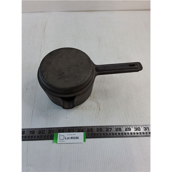 Cast Iron Sauce Pan w/Lid