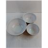 Image 2 : Set of 3 Pyrex "Old Orchard" Mixing Bowls - 8.5", 7", 6" Diameters