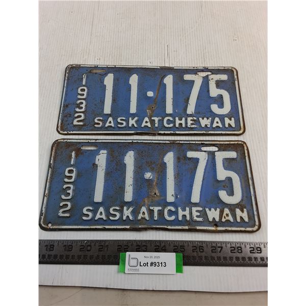 Pair of 1932 Saskatchewan License Plates