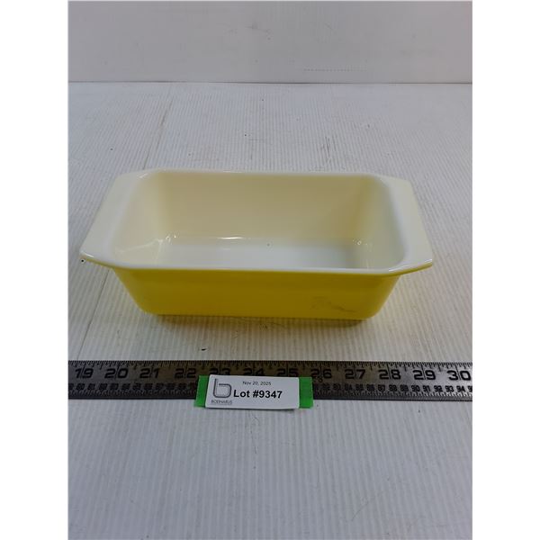 Pyrex Yellow Loaf Pan