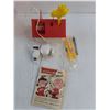 Image 2 : Vintage Snoopy Battery Powered Comb & Toothbrush - Appears Unused
