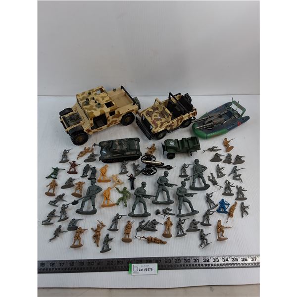 Assorted Toy Military Vehicles & Soldiers