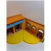 Image 3 : Mattel Dora the Explorer House & Figurine Set - 17" x 13" x 13" - Preferred Pick-Up