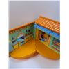 Image 4 : Mattel Dora the Explorer House & Figurine Set - 17" x 13" x 13" - Preferred Pick-Up