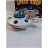 Image 2 : Vintage Battery Operated Spaceship Toy - Powers On