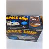 Image 4 : Vintage Battery Operated Spaceship Toy - Powers On