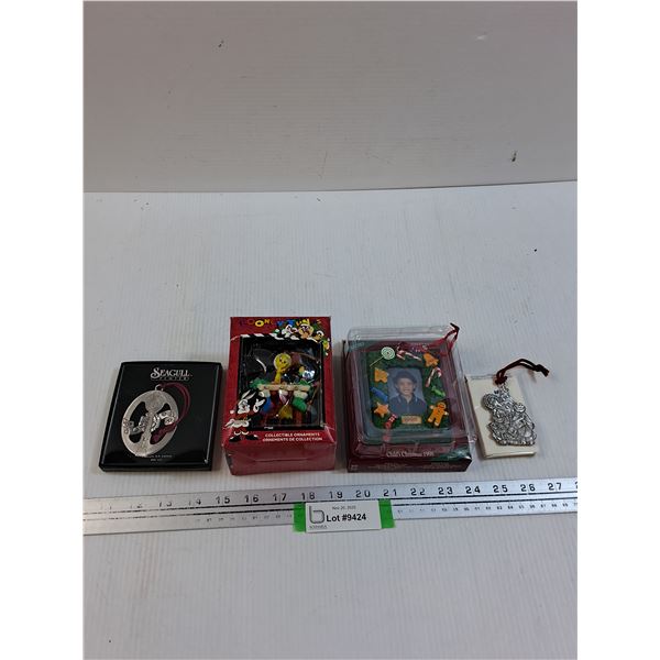 (4) Christmas Tree Ornament: Sesame Street, Looney Tunes, Picture Frame, Clock
