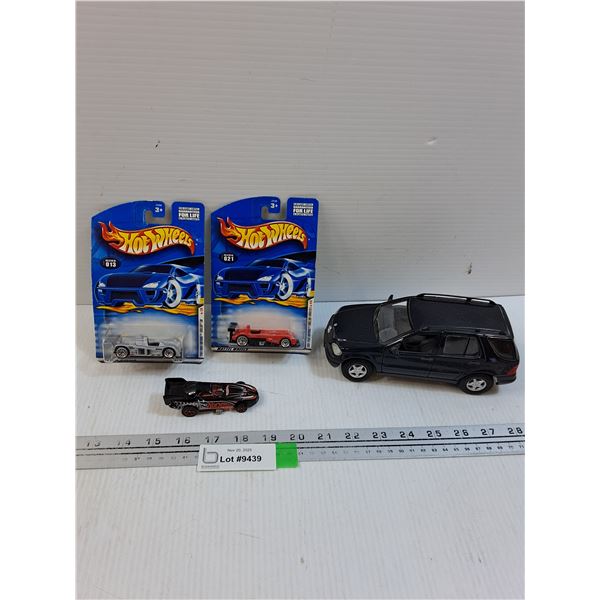 (3) Hot Wheel Cars & Mercedes Benz Model Car - 1/24 Scale