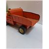 Image 2 : Vintage Tonka Plow Dump Truck Metal Toy - 16" x 9" x 7"