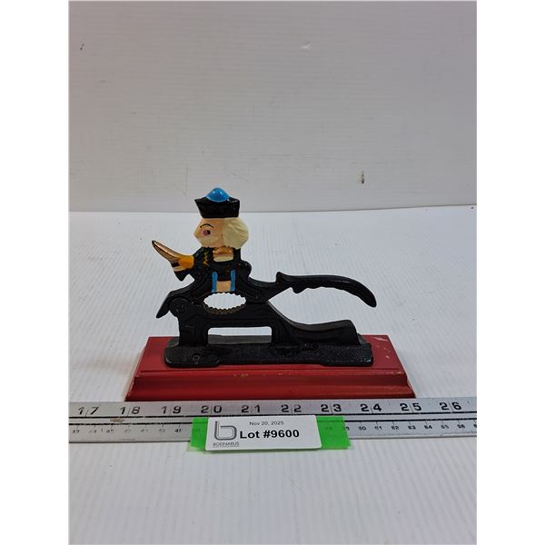 Nutcracker - 7.5" x 3" x 5"