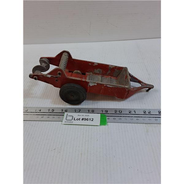 Die Cast Massey Harris Poop Spreader - Some Wear - 1:24 Model Scale - Approx