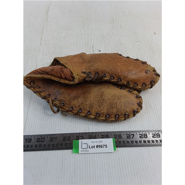 Vintage 1950's Leather Trapper-Style Baseball Glove
