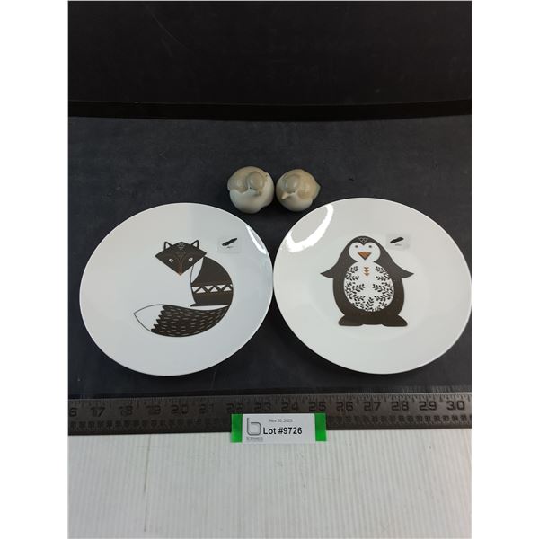 (2) Stokes Plates, Pair of Porcelain Little Birds