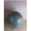 Image 2 : National Geographic Globe 16"