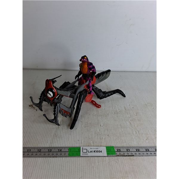 Universe Origins Tung Lashor Action figure & Mego Micronauts Hornetroid Vehicle Toy