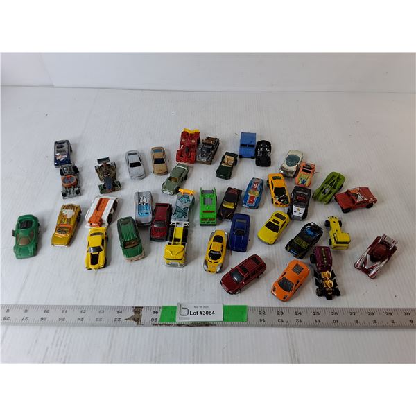 Lot of Mostly Die Cast Toy Cars- Hot Wheels, Misc.