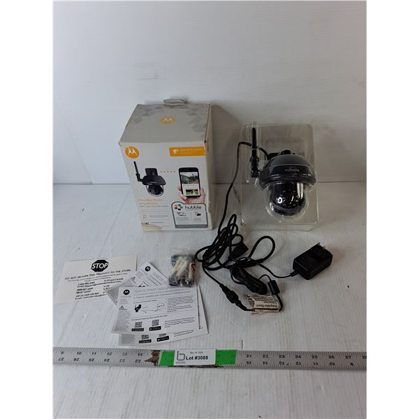 Motorola Outdoor Home Video Camera- Powers On, Appears NIB