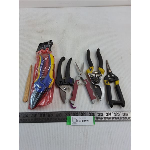 (5) Assorted Pruning Shears