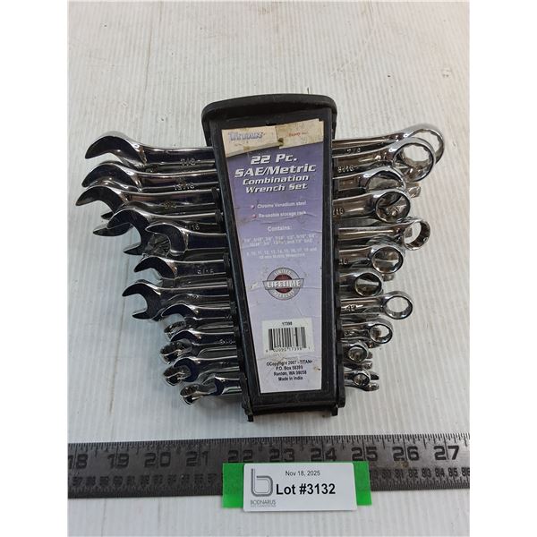 Titan 22-Piece SAE/Metric Combination Wrench Set