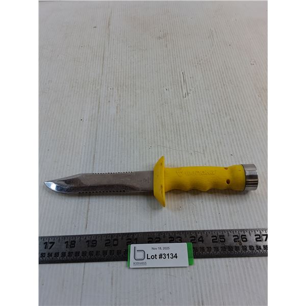 Wenoka Fixed Blade Hunting Knife