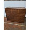 Image 4 : * Vintage Wooden 3-Drawer Dresser on Castors - 20x42x35" - Pickup Only