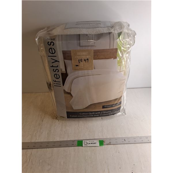 Queen Sized Cotton Quilt With 2 Shams