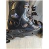 Image 5 : Bauer Roller Skates Size 7 With Knee Pads & Elbow Pads
