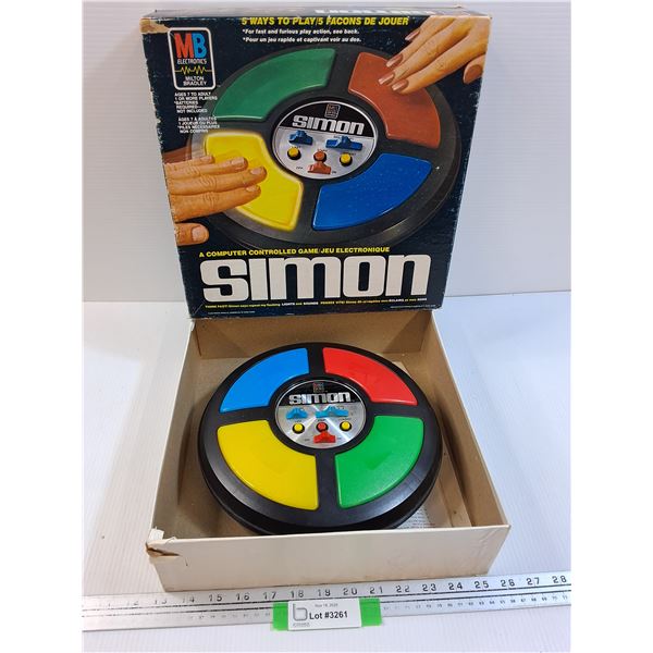 Simon Electronic Game - Needs Batteries