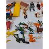 Image 3 : Childrens Toys & Figurines Lot: Rubix Cubes, Star trek, Toy Soliders, Misc