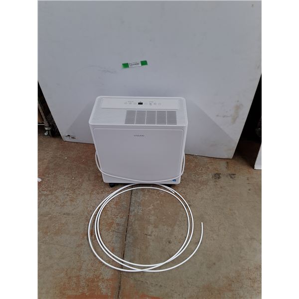 *Vissani Dehumidifier - Powers On, As Is 19" x 10" x 20", Cannot Ship