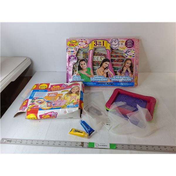 Silk Screen & Friendship Bracelet Kits