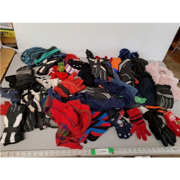 Children's Winter Clothing- Toques, Mitts, Scarves- Dog Hair, As Is