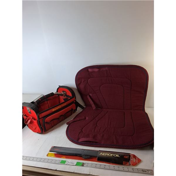 Olympia Tool Bag, 18" Wipers & Saddle Pad