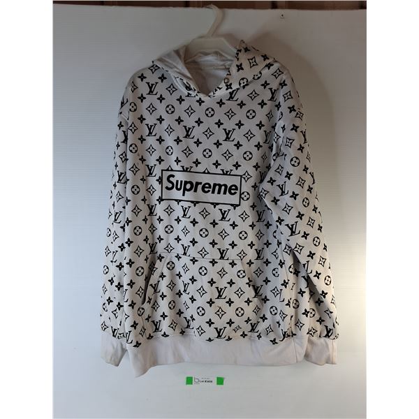 Louis Vuitton Hoodie- Approx. L, Cannot Authenticate