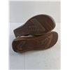 Image 4 : Pair of Tradition Size 10 Women's Sandals - Appears Unused