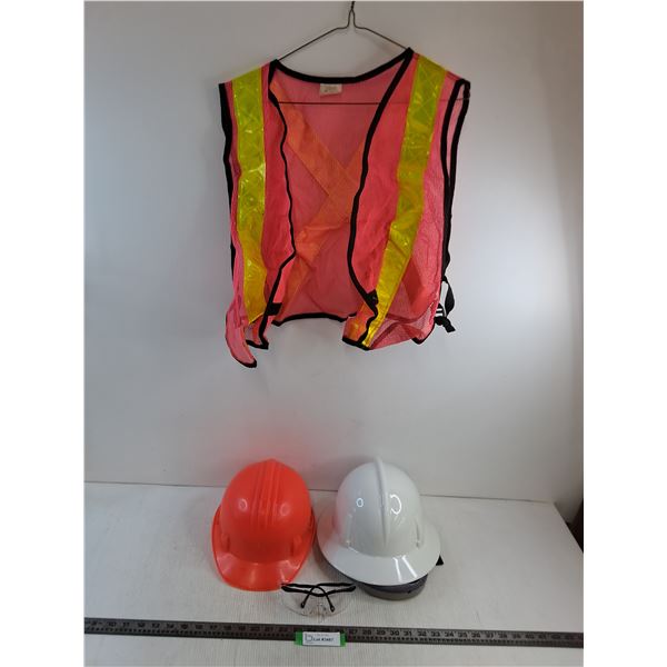 Safety Lot (Hard Hats - 1 New, Glasses, Vest - Size Large)